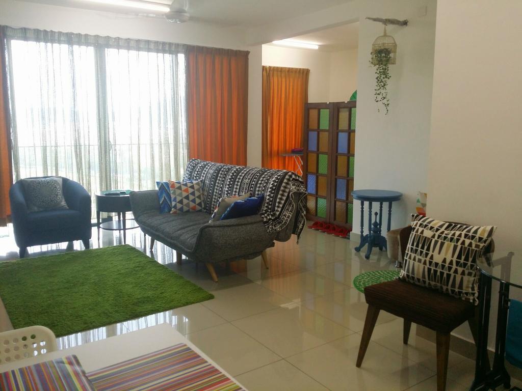 קואלה סלאנגור Alami Homestay Trefoil מראה חיצוני תמונה