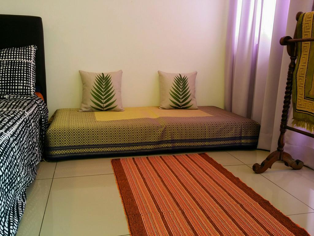 קואלה סלאנגור Alami Homestay Trefoil מראה חיצוני תמונה